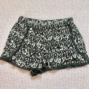 RD Style Flowy Short